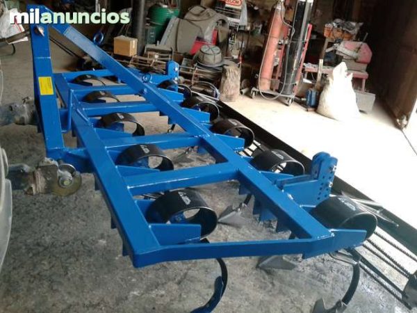 vibrocultivador-11-brazos-con-rulo-2-2014-05-28-21-05-42